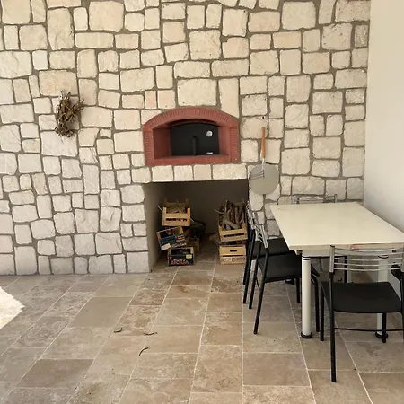 Madonna Delle Vergini * מטרה